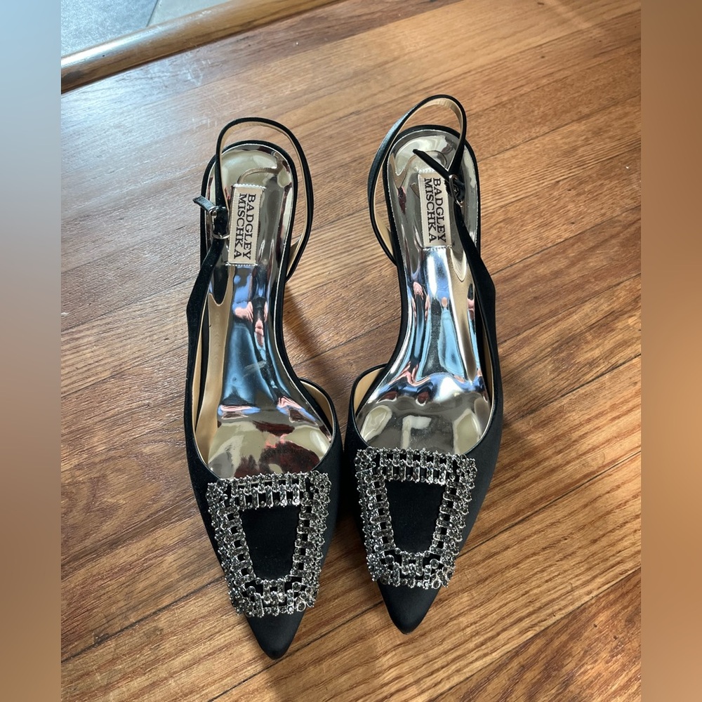 Badgley Mischka Black Enida Satin Crystal Buckle Slingback Pumps Size 11 EUC - Picture 3 of 16